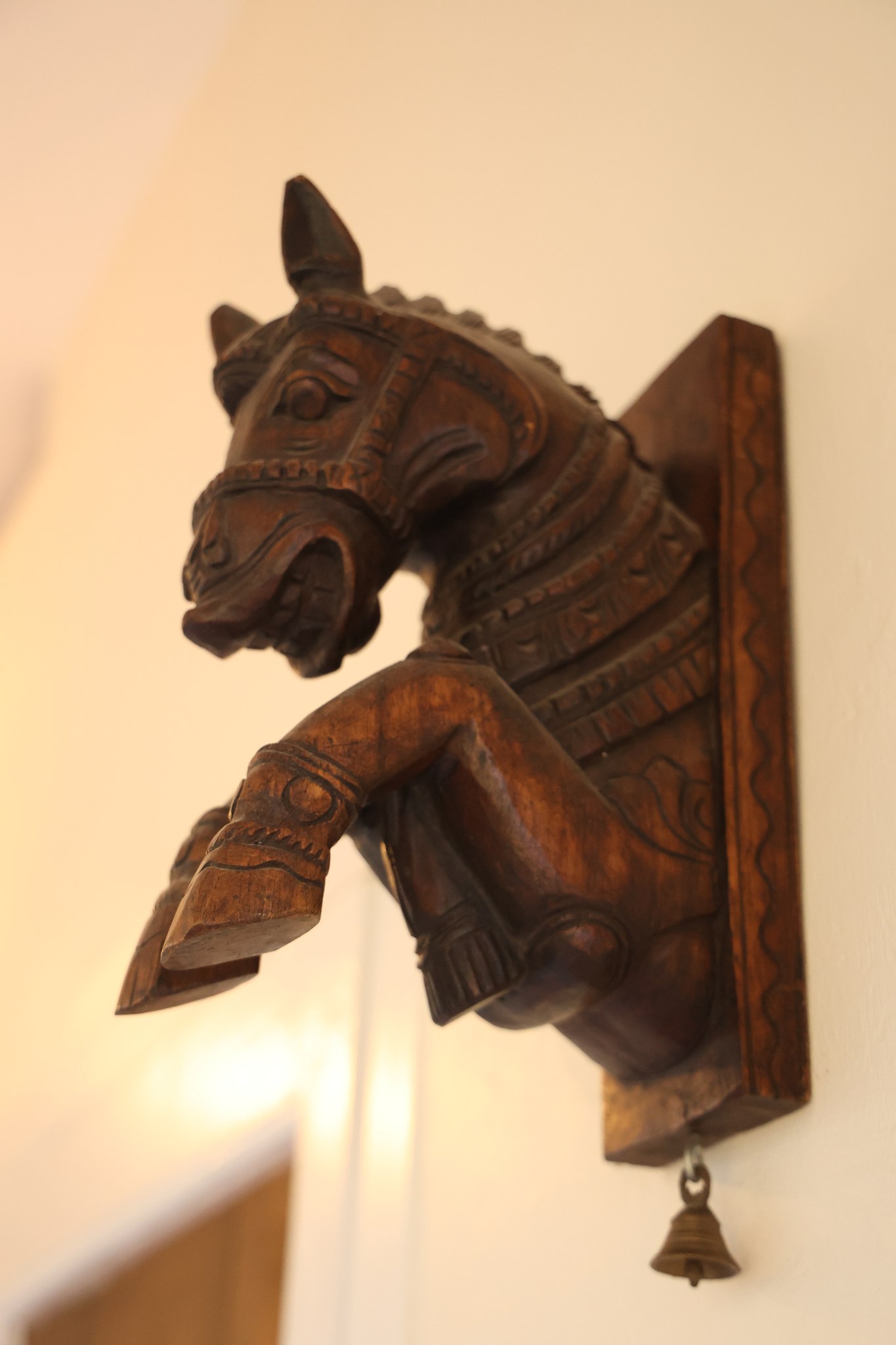 Guest House Decor Lamp