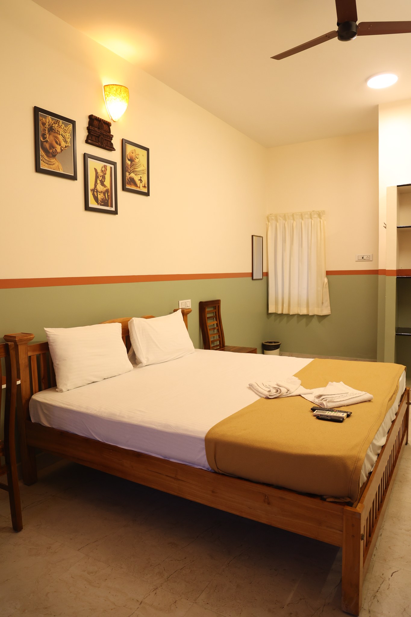 Deluxe Mountain View Room